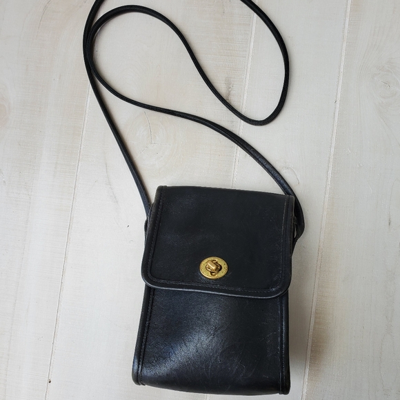 Vintage Coach 9893 Scooter crossbody bag - Picture 2 of 8